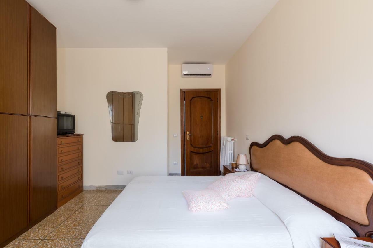 Hortis Apartment, 5 Persone, 2 Camere, Balcone, Metro C E Tram Per Il Centro Rom Exterior foto